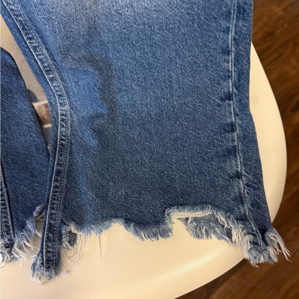 We The Free Maggie Straight Leg Jeans Size 28 Distressed Jeans - Picture 6 of 7